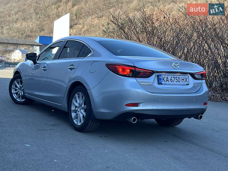 Седан Mazda 6 2016 в Мукачево