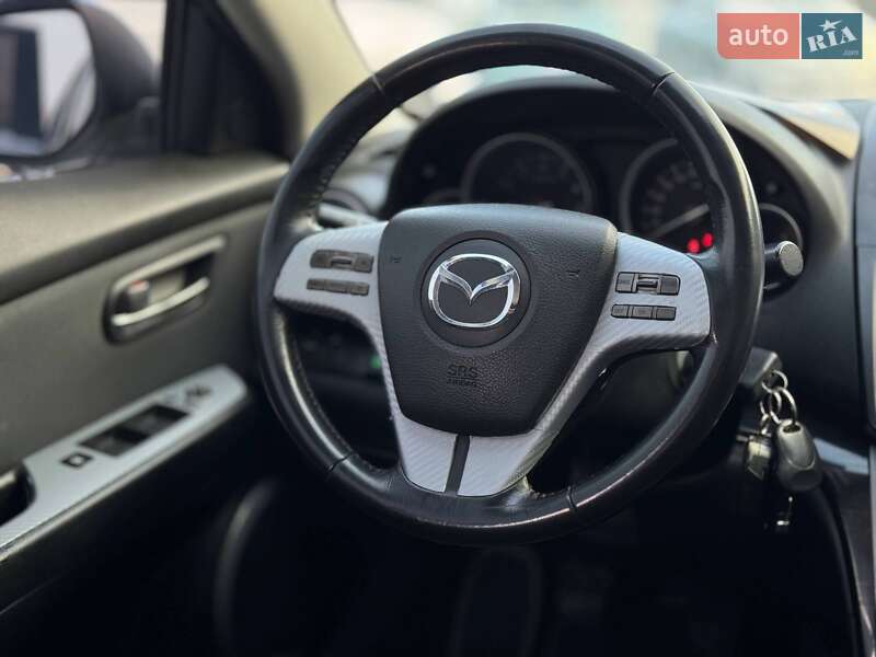 Седан Mazda 6 2008 в Ровно