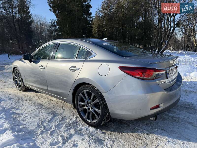 Седан Mazda 6 2012 в Львові