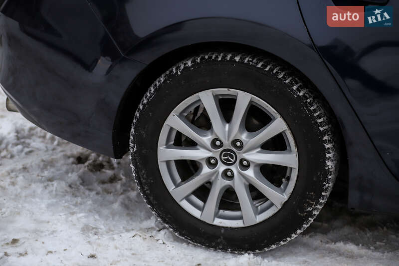 Седан Mazda 6 2015 в Львові