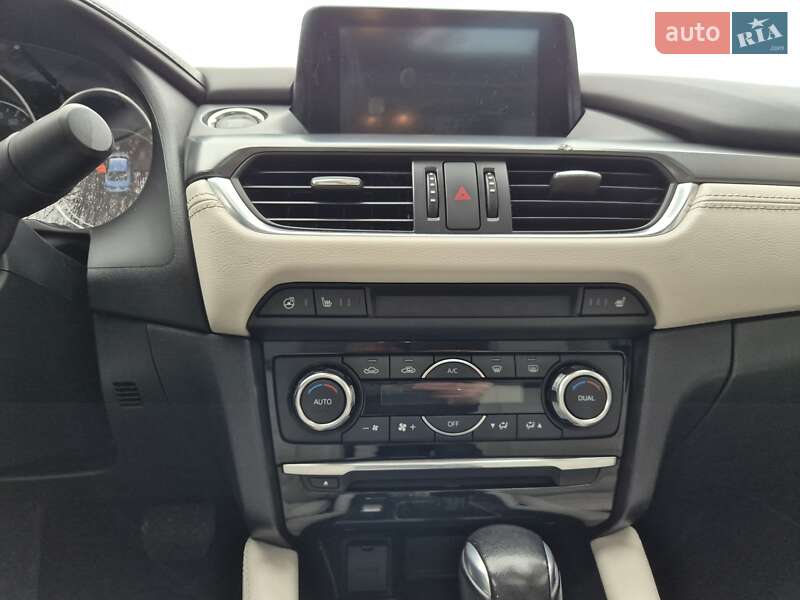 Седан Mazda 6 2017 в Киеве