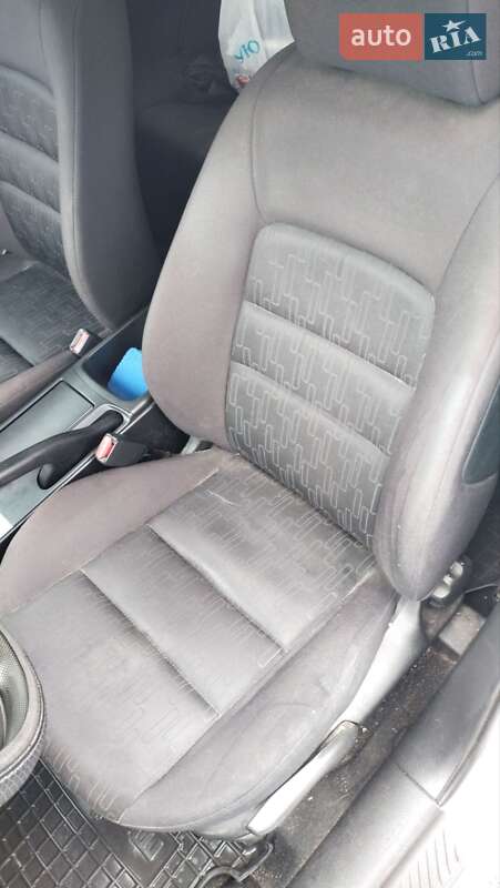 Седан Mazda 6 2003 в Запоріжжі