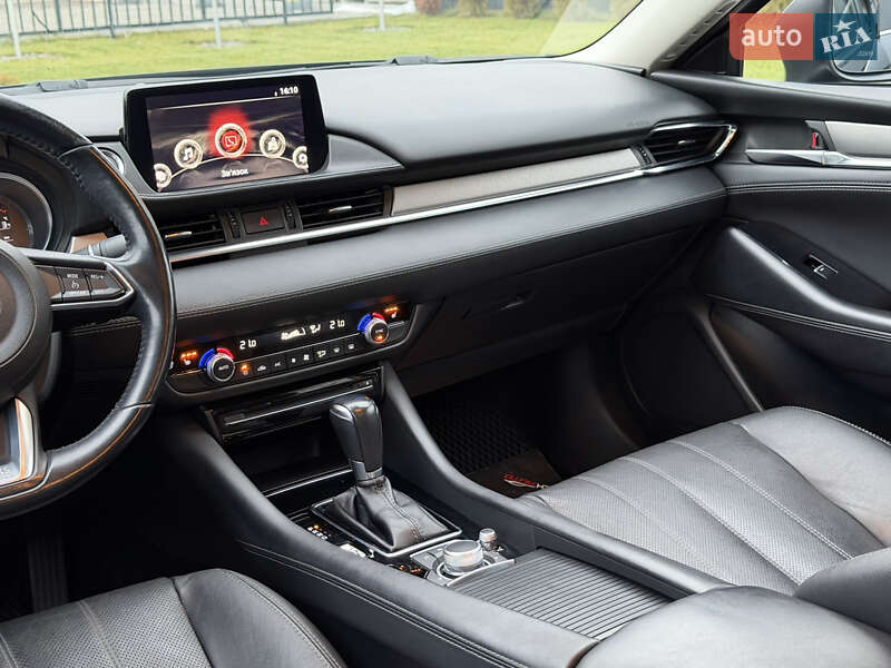 Седан Mazda 6 2018 в Ужгороді