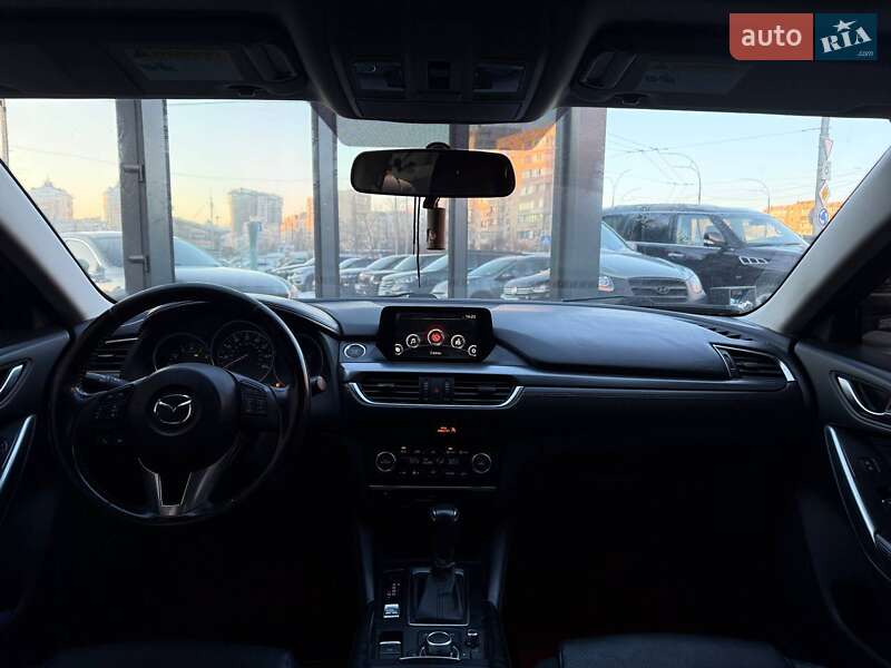 Седан Mazda 6 2015 в Киеве