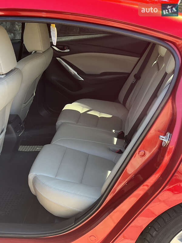 Седан Mazda 6 2014 в Косові