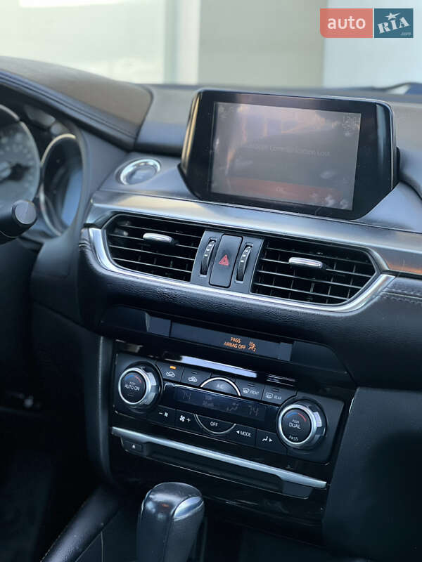 Седан Mazda 6 2016 в Миколаєві