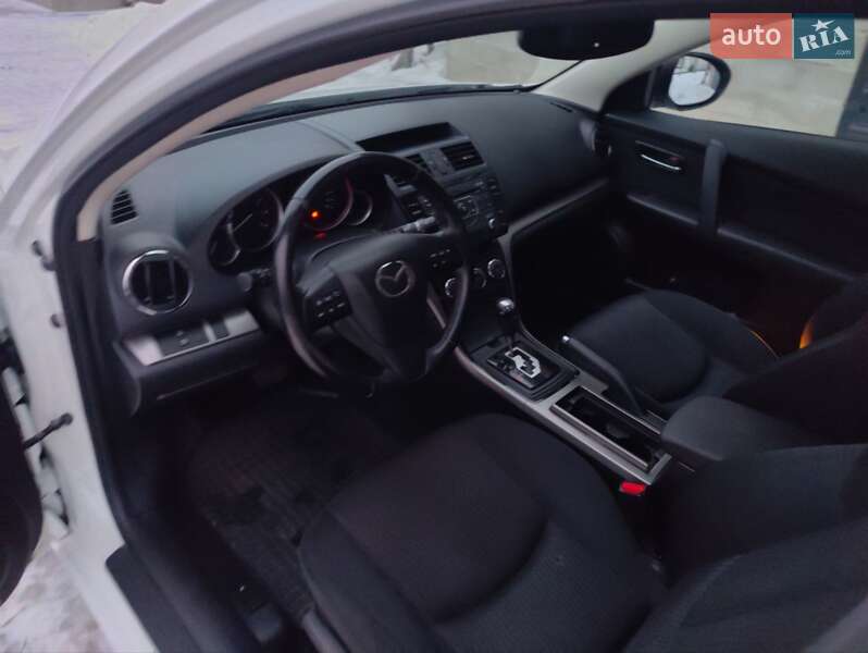 Универсал Mazda 6 2010 в Луцке