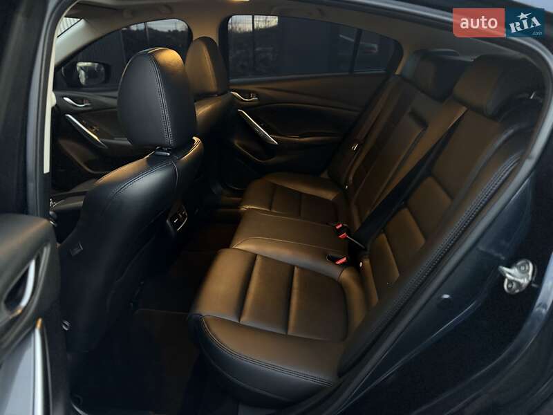 Седан Mazda 6 2017 в Львові