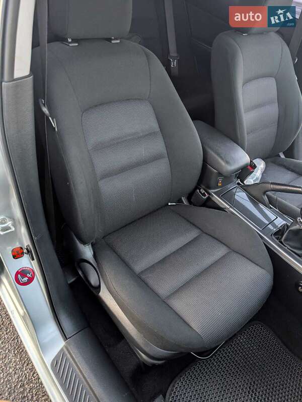 Седан Mazda 6 2006 в Житомире