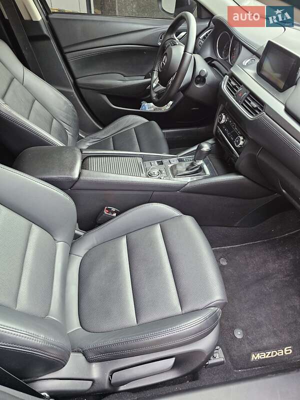Седан Mazda 6 2016 в Запоріжжі
