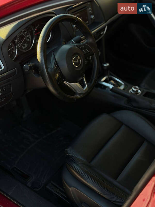 Седан Mazda 6 2013 в Днепре