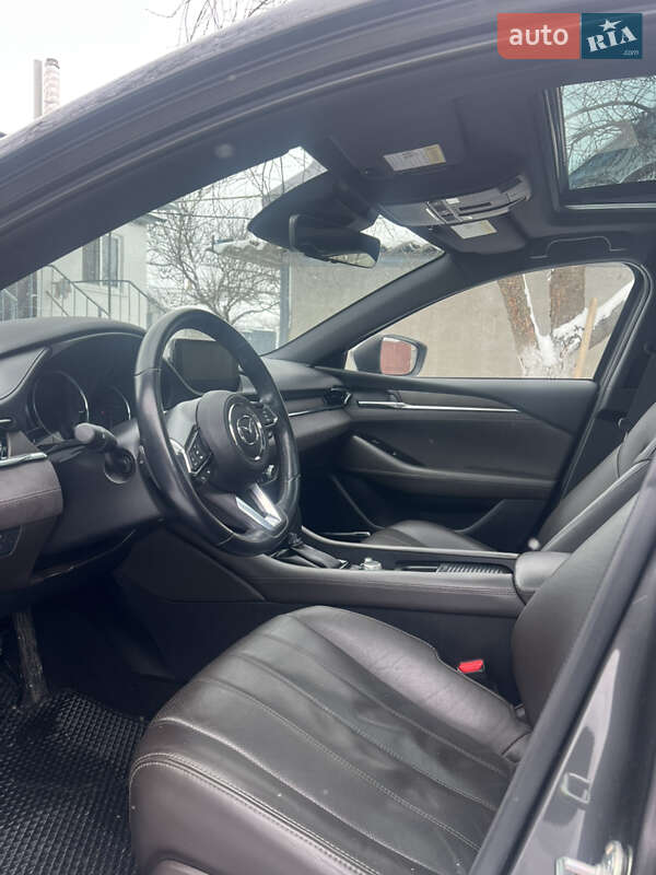 Седан Mazda 6 2018 в Козельце