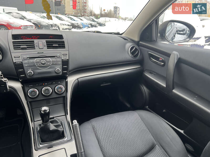 Универсал Mazda 6 2010 в Киеве