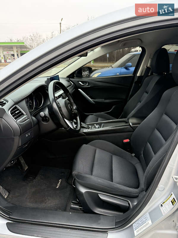 Седан Mazda 6 2015 в Полтаве