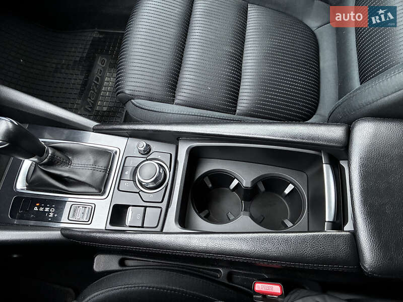 Седан Mazda 6 2015 в Харкові