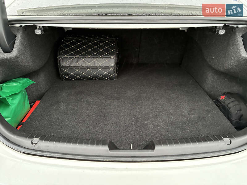 Седан Mazda 6 2015 в Харкові