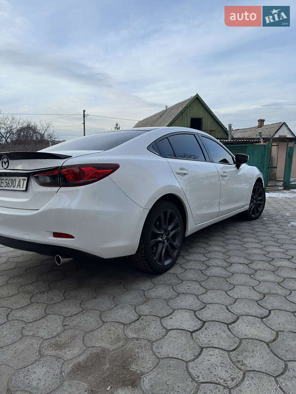 Седан Mazda 6 2016 в Днепре