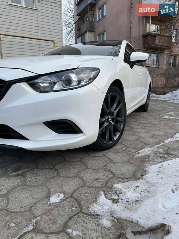 Седан Mazda 6 2016 в Днепре