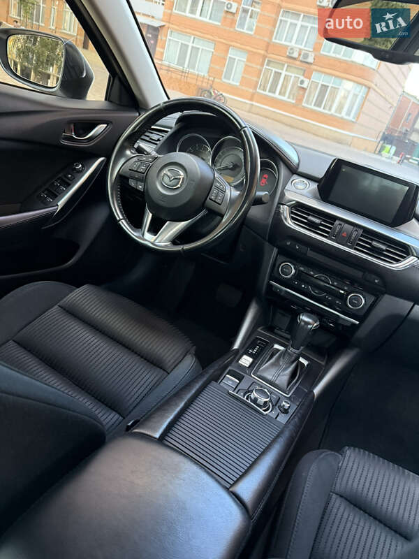Седан Mazda 6 2015 в Кривому Розі