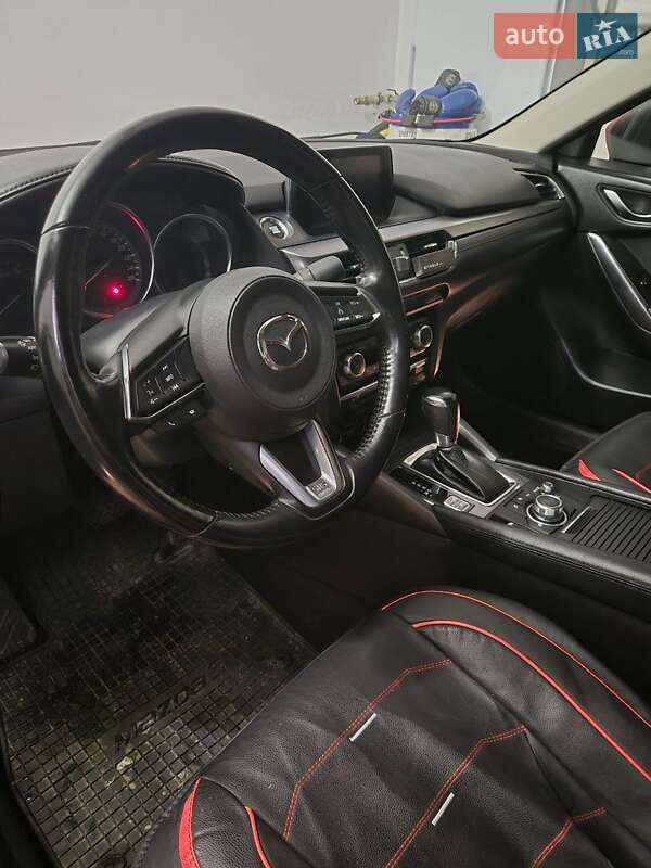 Седан Mazda 6 2018 в Львове
