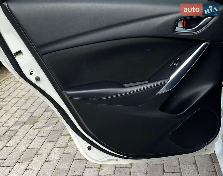 Универсал Mazda 6 2016 в Ровно