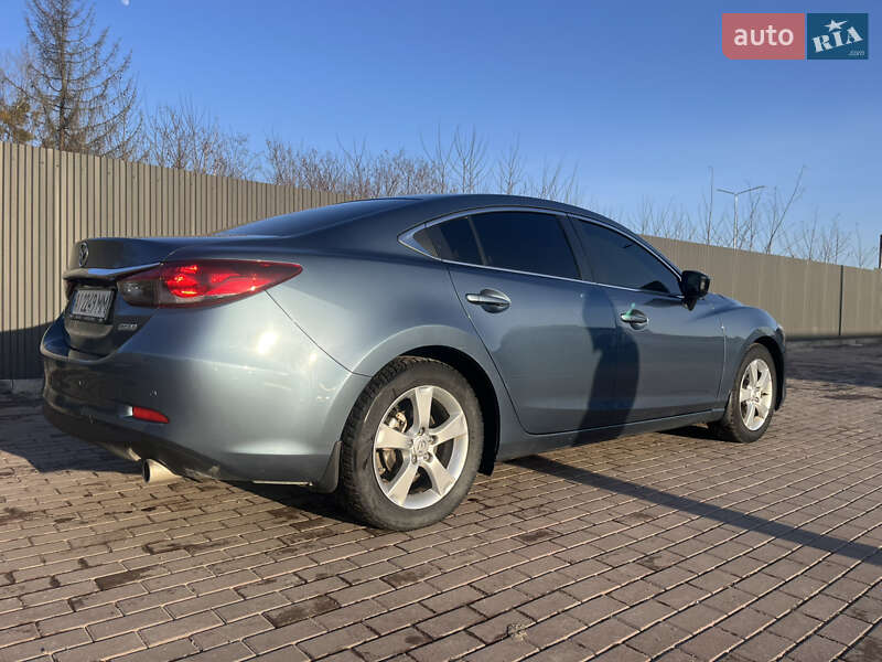 Седан Mazda 6 2013 в Сарнах