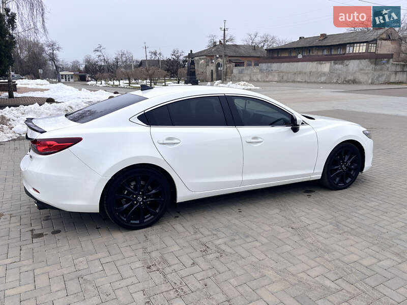 Седан Mazda 6 2013 в Болграді