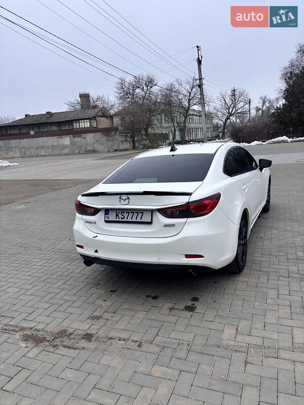 Седан Mazda 6 2013 в Болграді