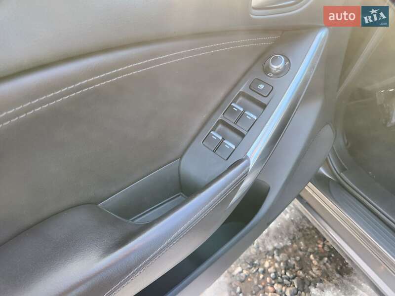 Седан Mazda 6 2016 в Киеве