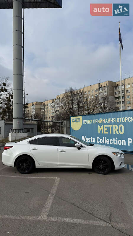 Седан Mazda 6 2015 в Львове