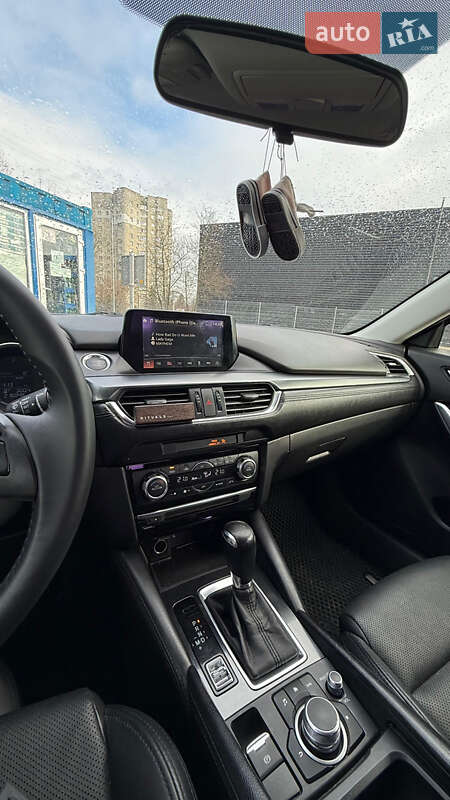 Седан Mazda 6 2015 в Львове