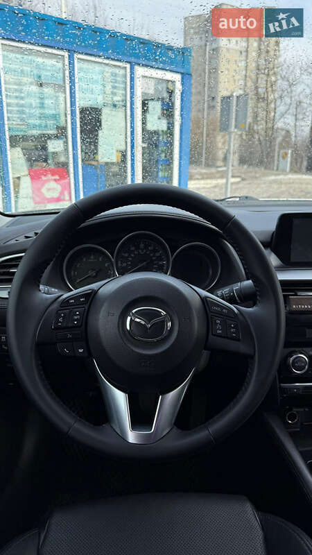 Седан Mazda 6 2015 в Львове