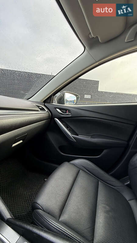 Седан Mazda 6 2015 в Львове