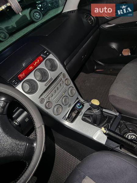 Лифтбек Mazda 6 2003 в Первомайске