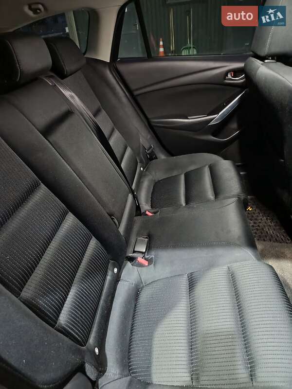 Универсал Mazda 6 2014 в Жовкве