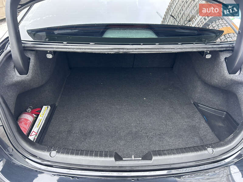 Седан Mazda 6 2019 в Киеве