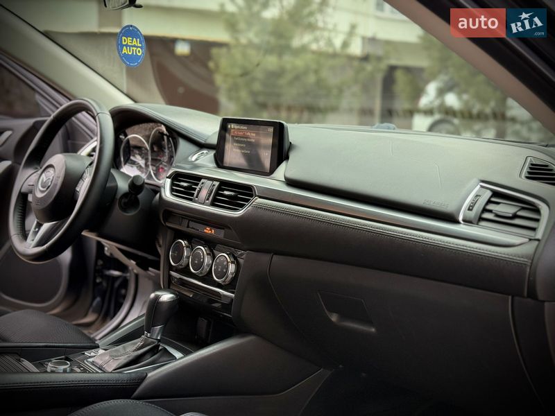 Седан Mazda 6 2016 в Ивано-Франковске