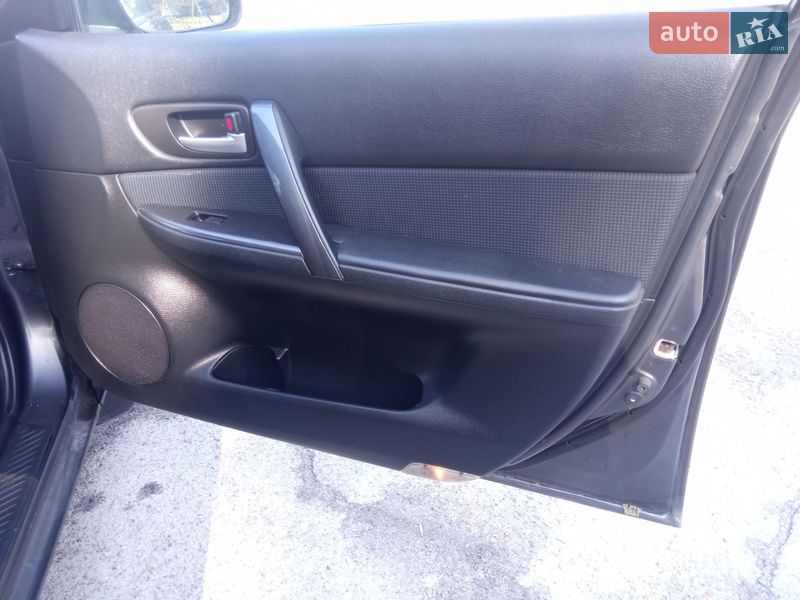 Седан Mazda 6 2006 в Запоріжжі