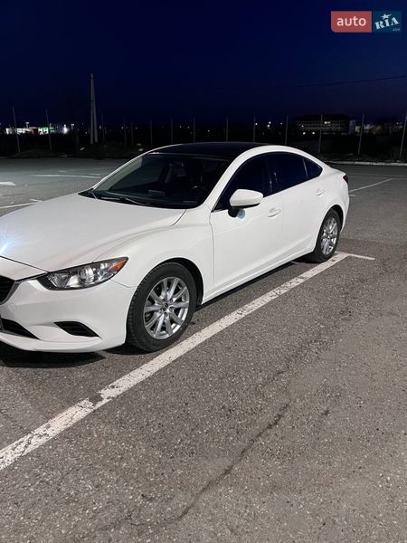 Седан Mazda 6 2016 в Чернівцях