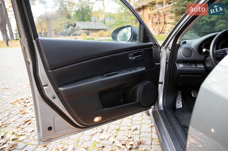 Универсал Mazda 6 2010 в Львове