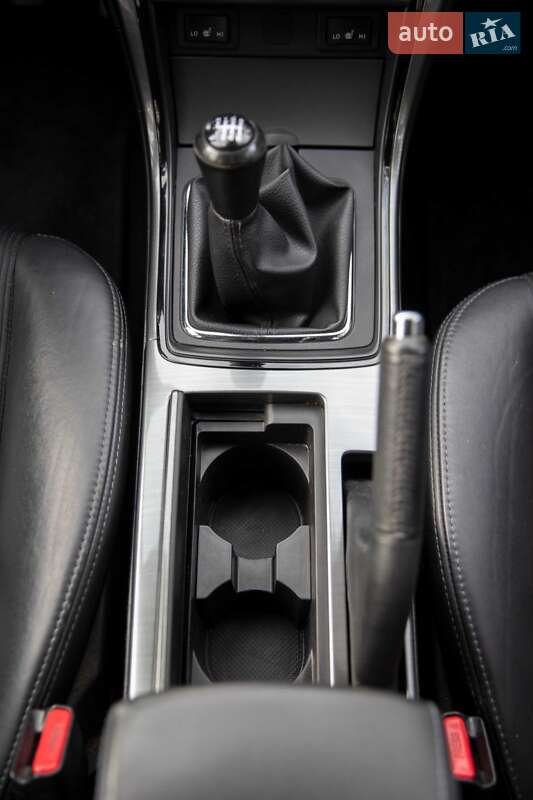 Универсал Mazda 6 2010 в Львове