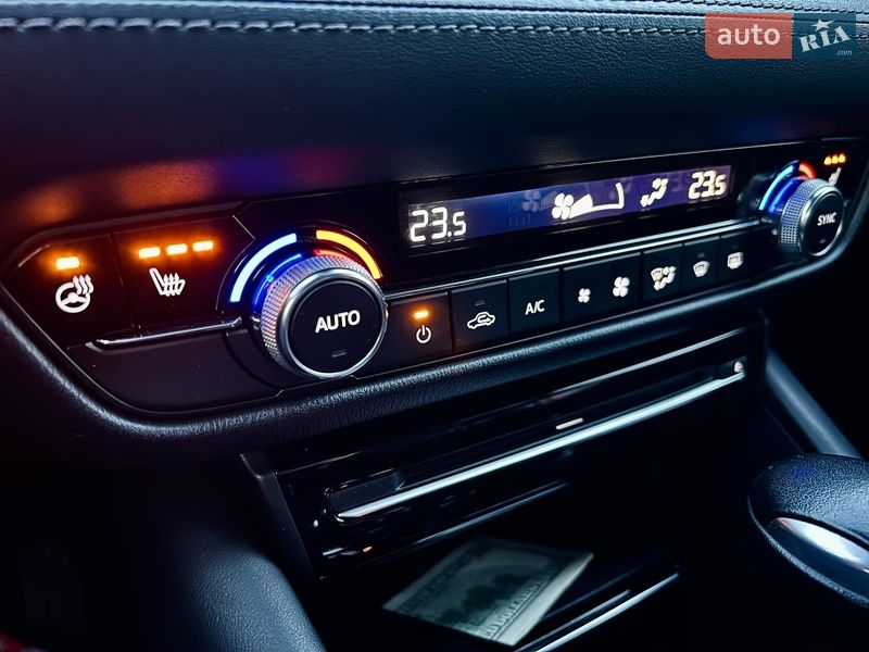 Седан Mazda 6 2019 в Киеве