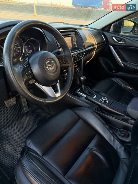 Седан Mazda 6 2014 в Львові