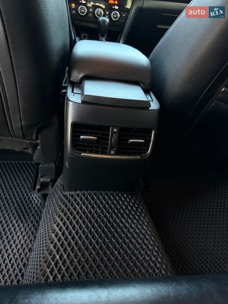 Седан Mazda 6 2014 в Львові