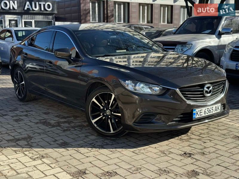 Седан Mazda 6 2016 в Днепре