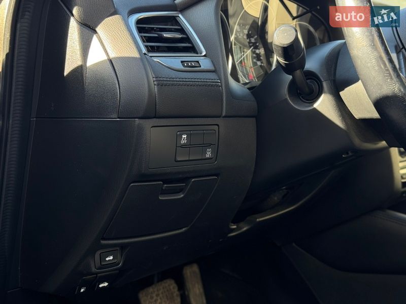 Седан Mazda 6 2016 в Днепре