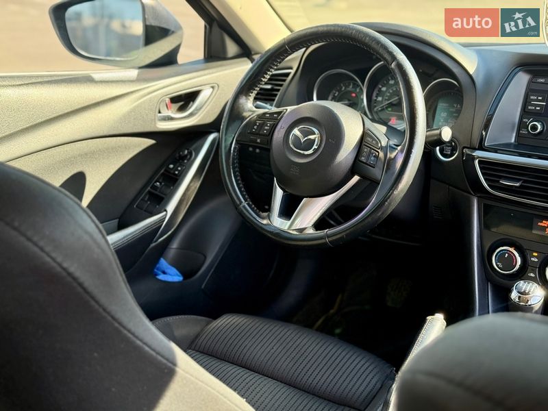 Седан Mazda 6 2014 в Львові