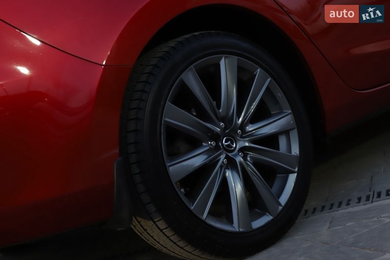 Седан Mazda 6 2018 в Дрогобыче