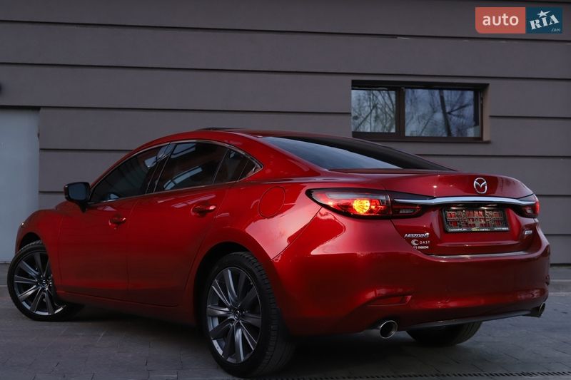 Седан Mazda 6 2018 в Дрогобыче