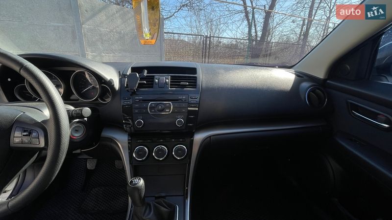 Седан Mazda 6 2010 в Казанці